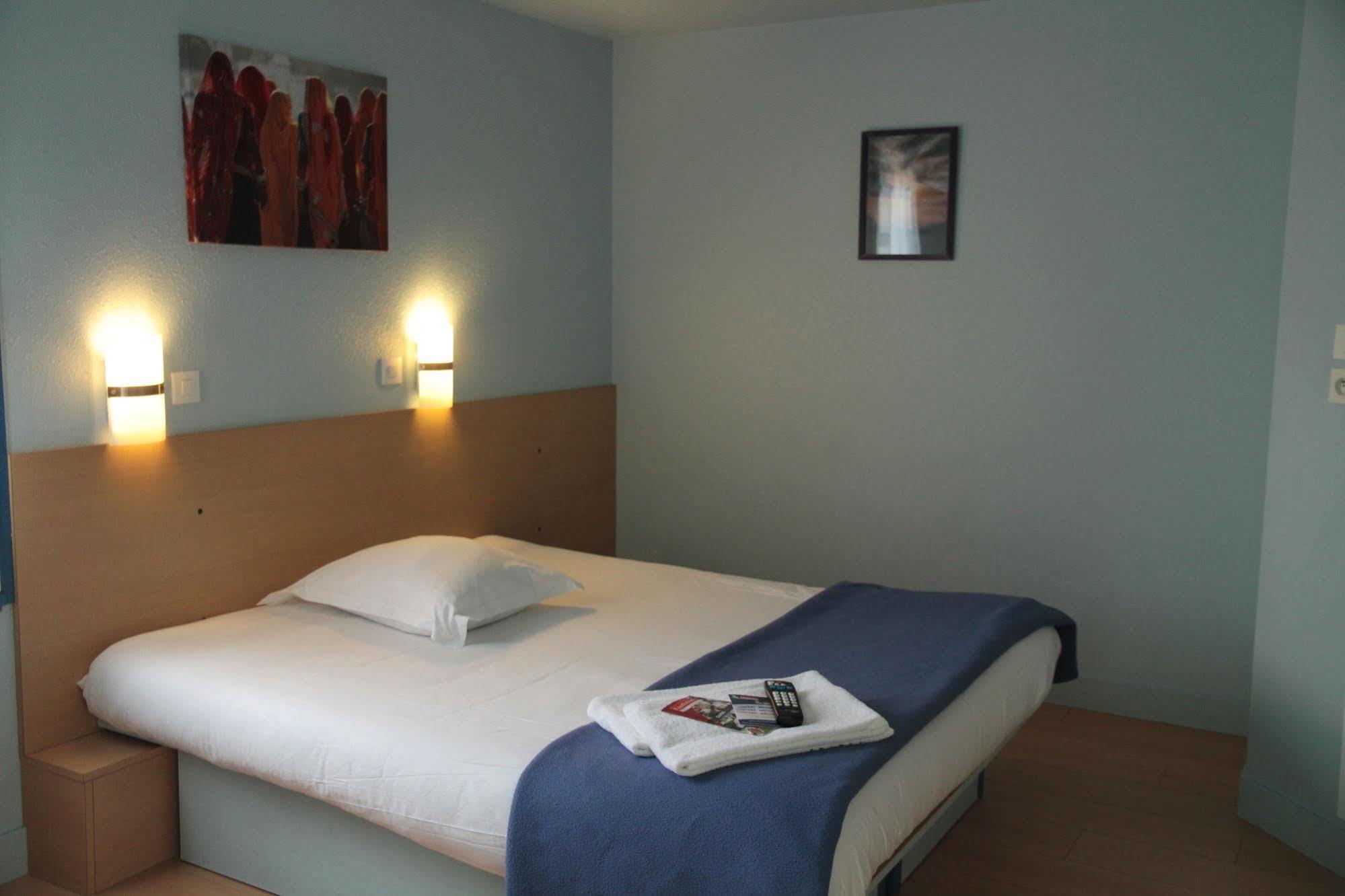 Fasthotel Caen Memorial Bagian luar foto
